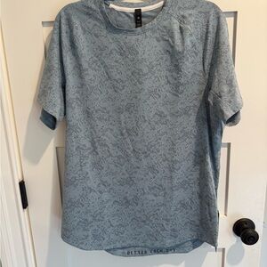 lululemon License To Train Short Sleeve Shirt